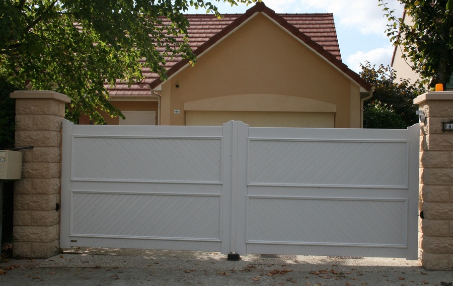 Nos modèles de portails PVC à St Brieuc