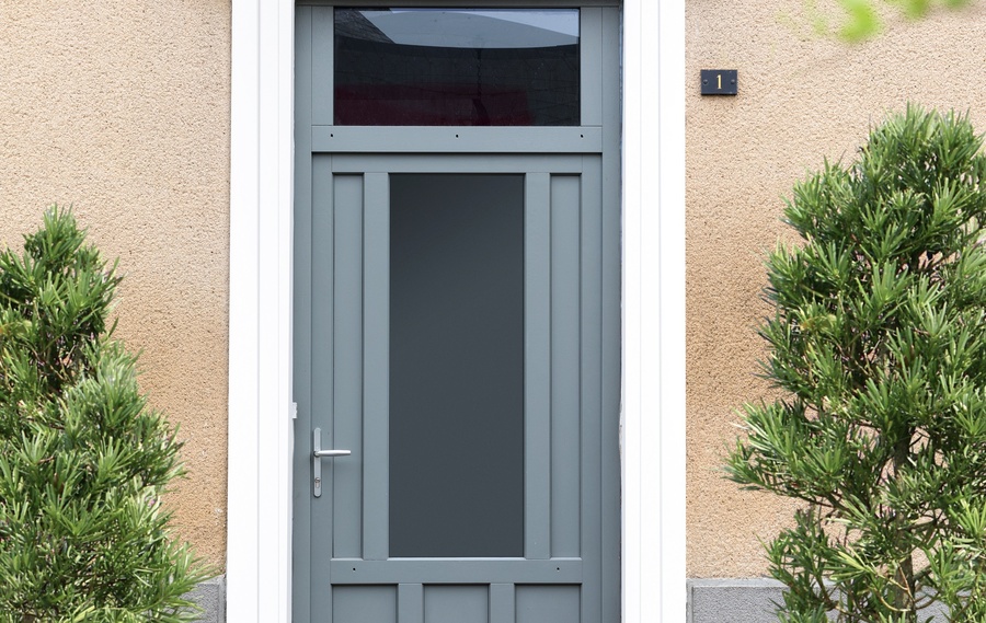 Notre gamme de porte d'entrée en BOIS CLASSIQUE et CREATIVE CONTEMPORAINE à ST BRIEUC